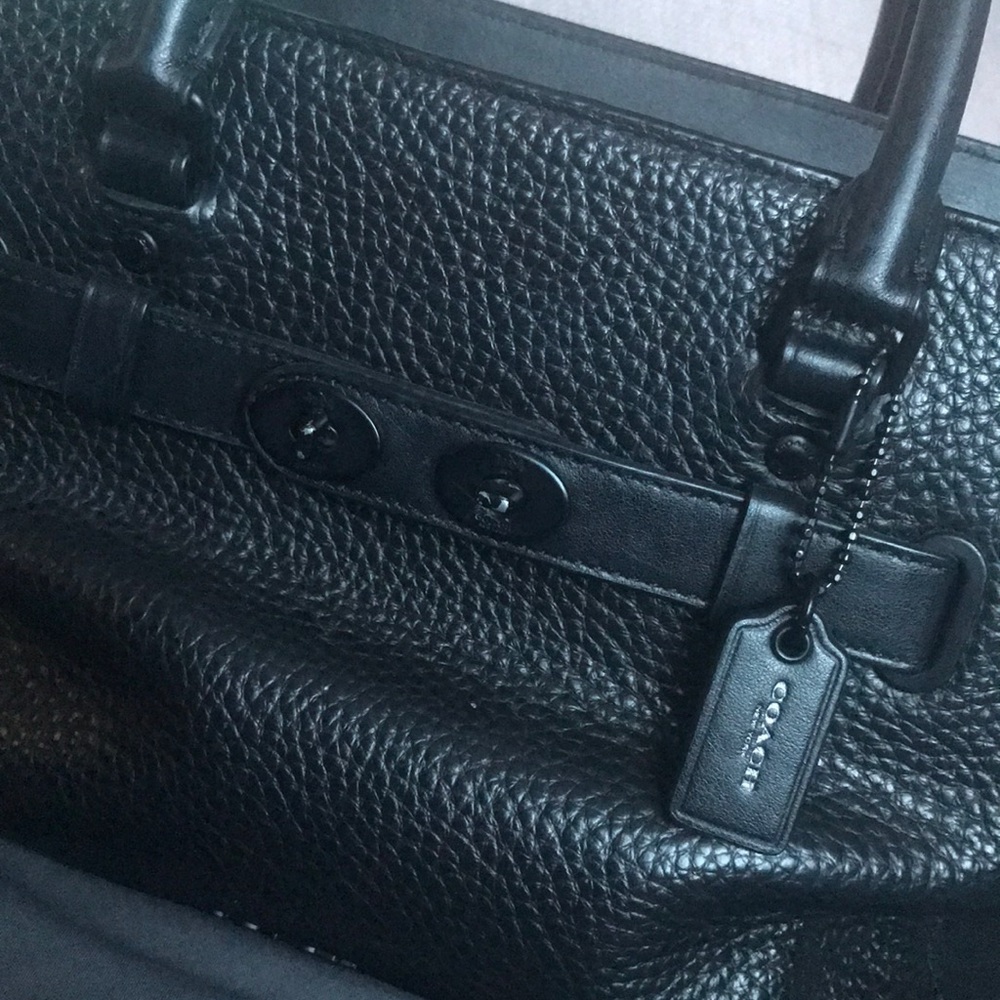 Coach - Picture 2 of 6